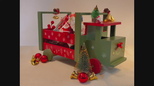 The Weaver's Nest Wooden Christmas Truck