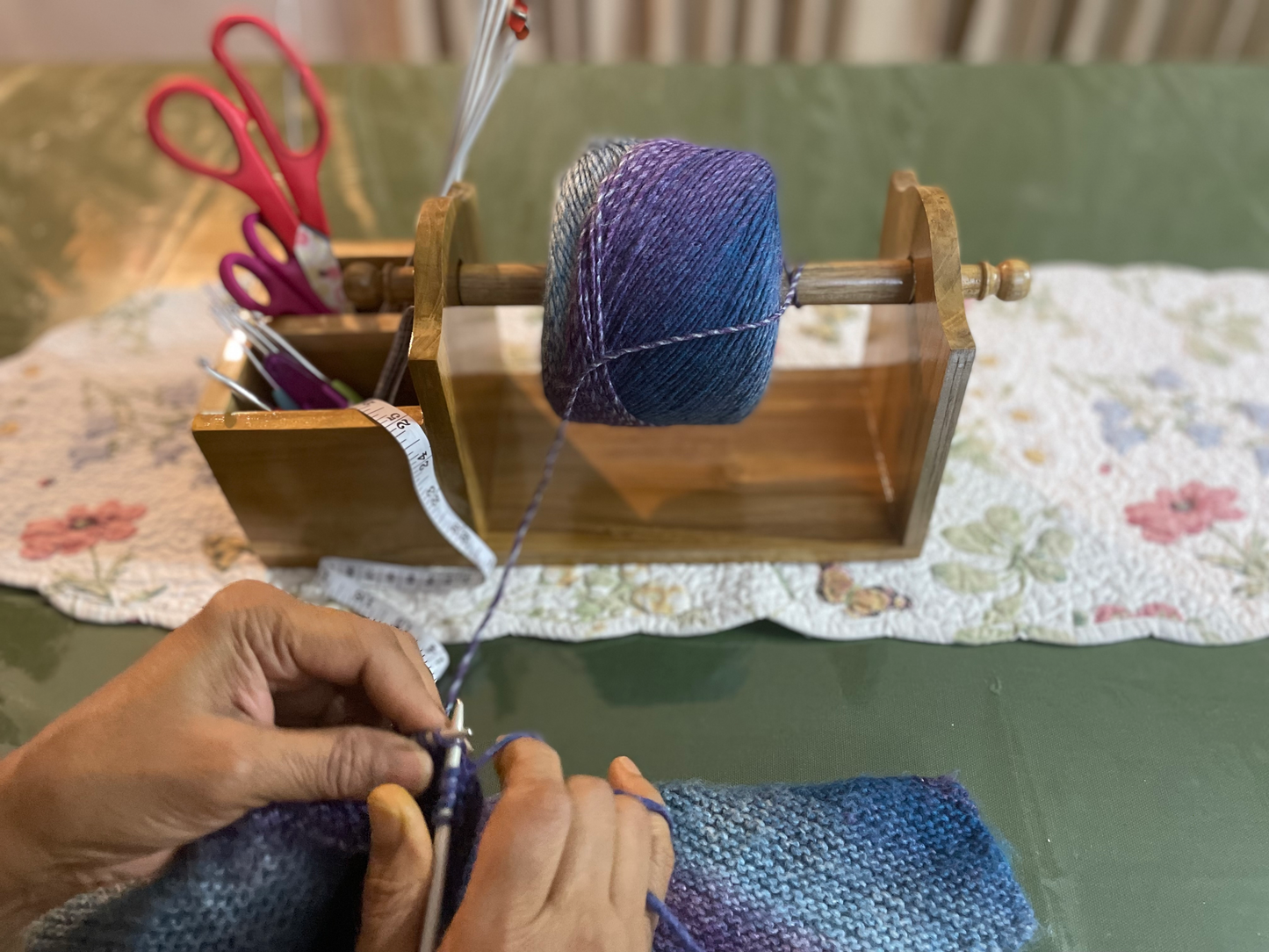The Weaver's Nest Handmade Solid Wood Knitting Organizer / Caddy to Organize Needles, Wool, Yarn Balls, Crochet Hooks